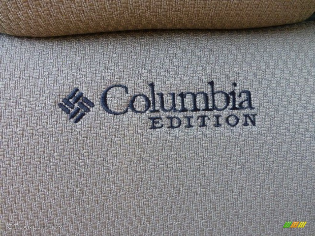 2004 Jeep Grand Cherokee Columbia Edition 4x4 Marks and Logos Photo #69655642