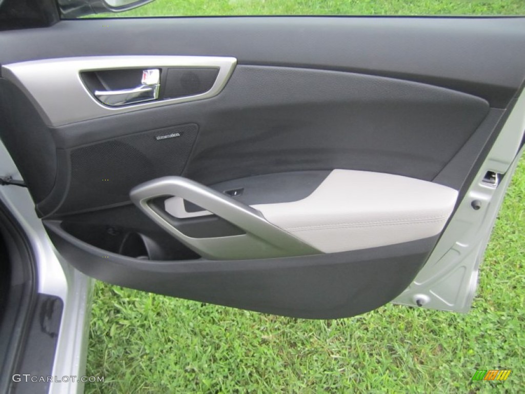 2012 Hyundai Veloster Standard Veloster Model Gray Door Panel Photo #69658662