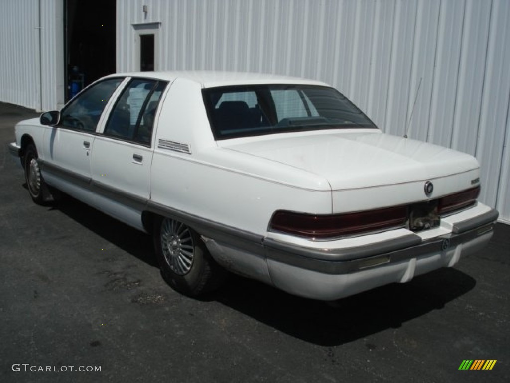 1995 Roadmaster Sedan - Bright White / Blue photo #6