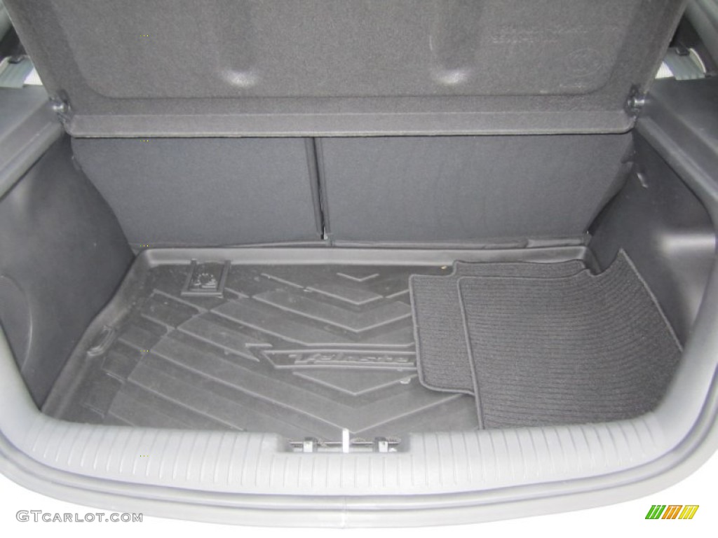 2012 Hyundai Veloster Standard Veloster Model Trunk Photo #69658770