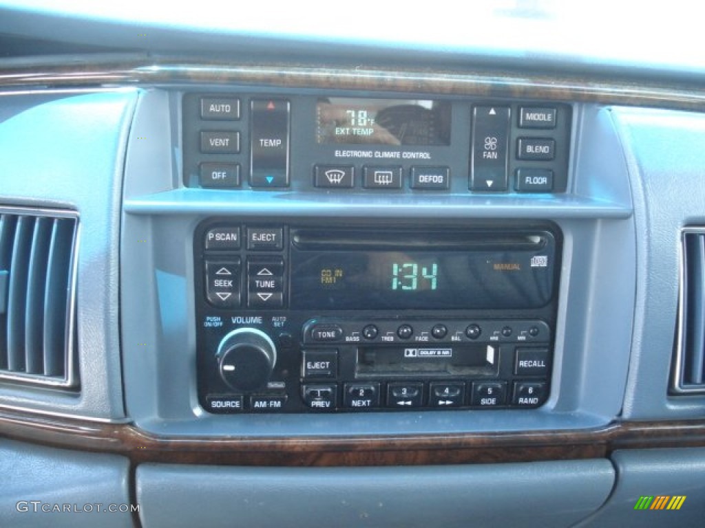 1995 Roadmaster Sedan - Bright White / Blue photo #12