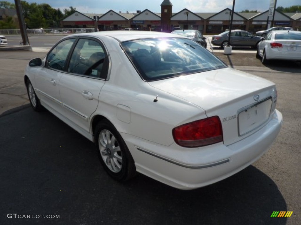 2002 Sonata GLS V6 - Noble White / Black photo #5
