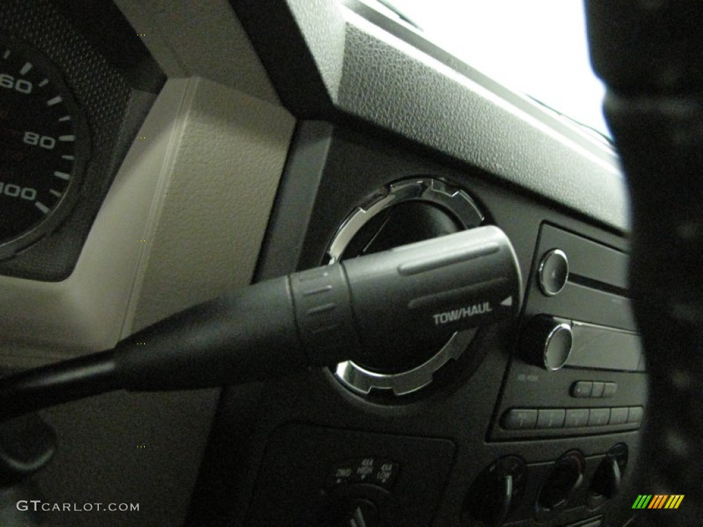 2010 Ford F250 Super Duty XLT Crew Cab 4x4 Transmission Photos