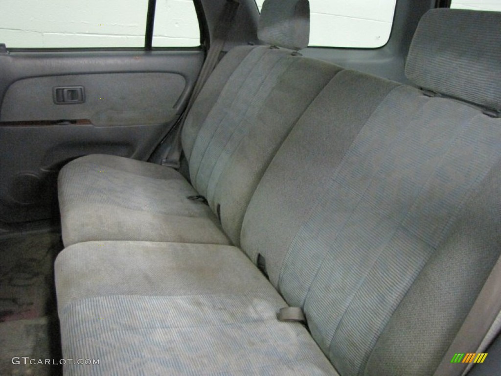 1999 4Runner SR5 4x4 - Millennium Silver Metallic / Gray photo #11