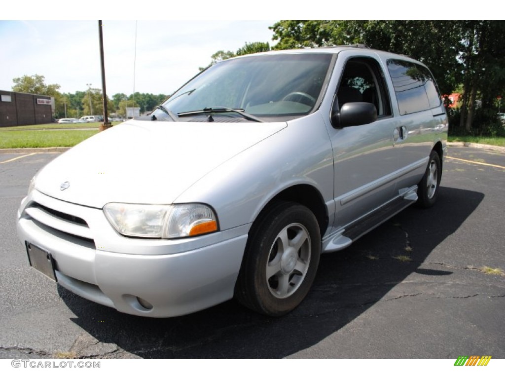 Quicksilver Metallic Nissan Quest