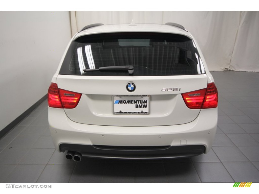 2011 3 Series 328i Sports Wagon - Alpine White / Oyster/Black Dakota Leather photo #11