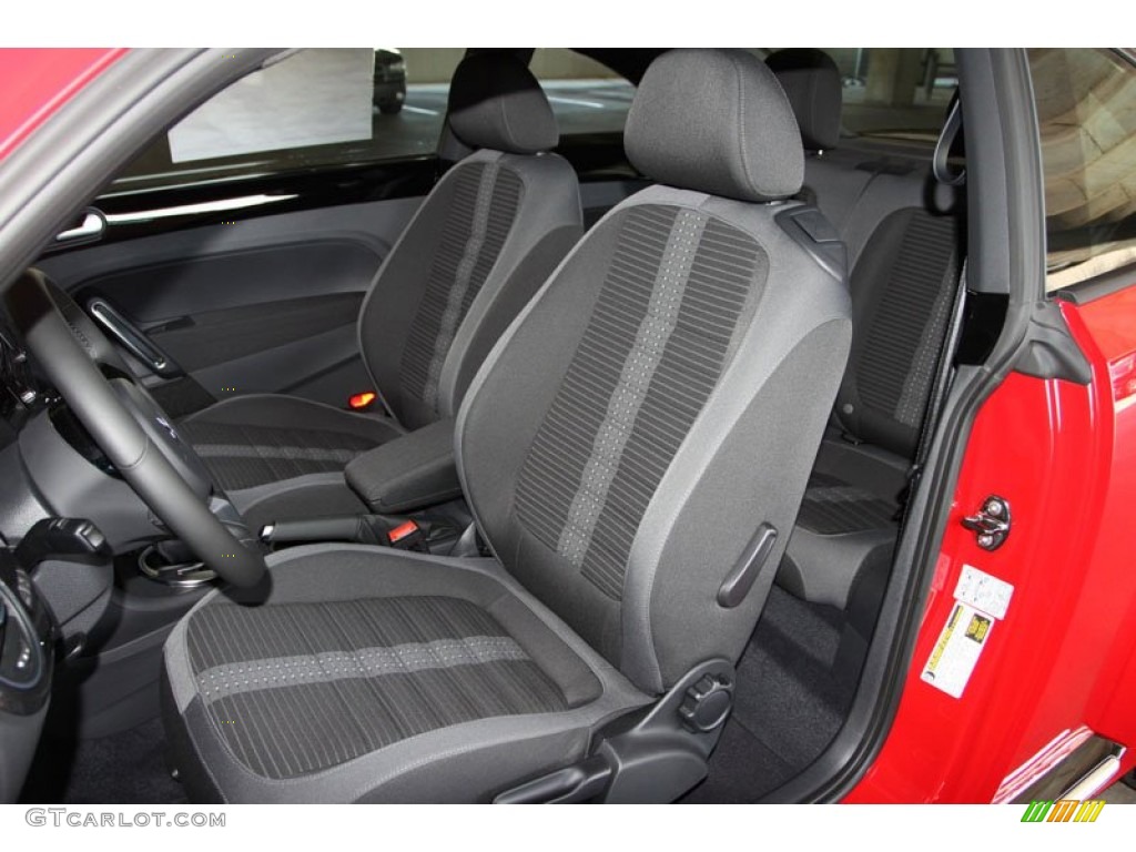 2013 Volkswagen Beetle Turbo Front Seat Photo #69668163