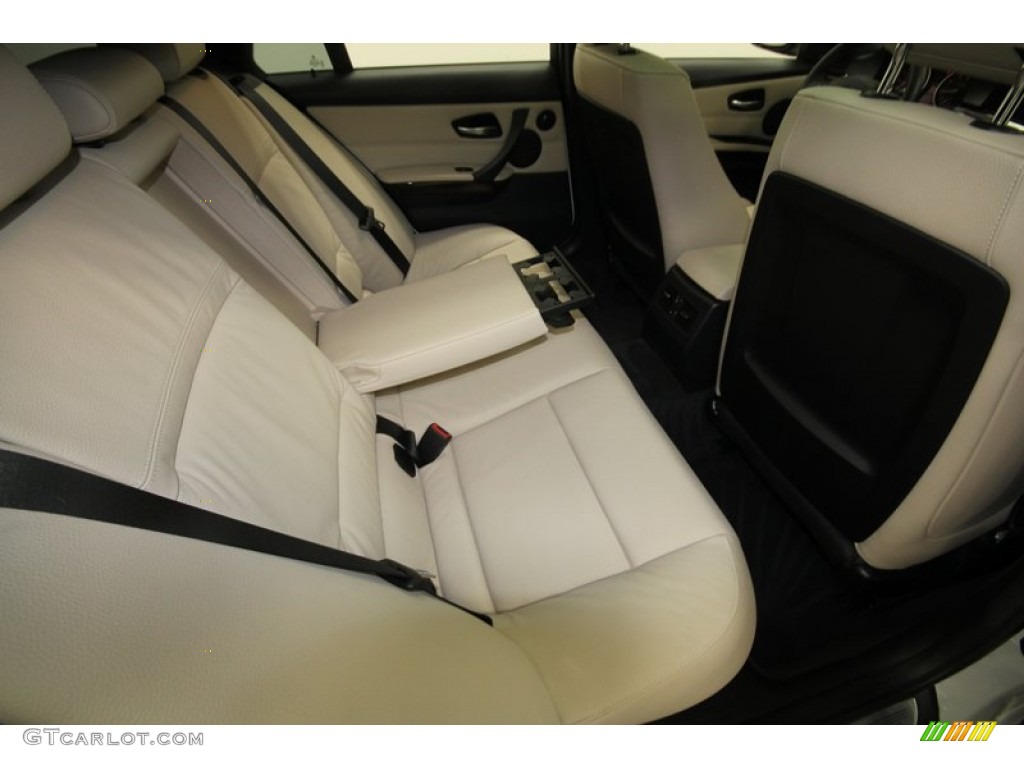 2011 3 Series 328i Sports Wagon - Alpine White / Oyster/Black Dakota Leather photo #34