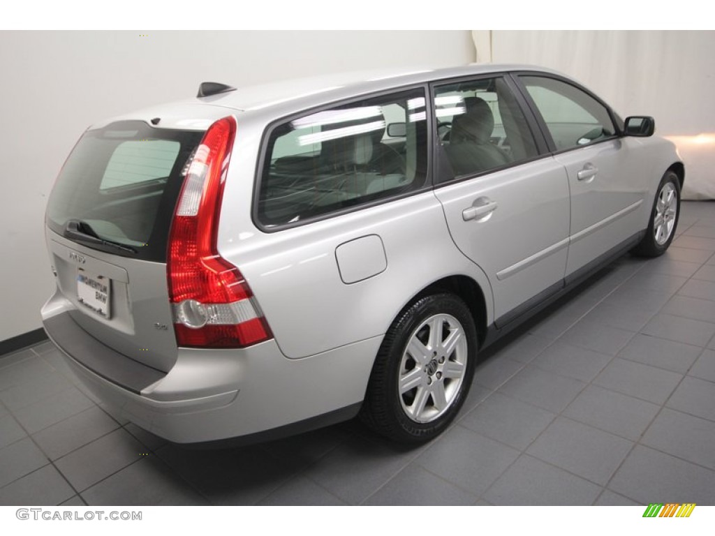 2006 V50 2.4i - Silver Metallic / Dark Beige/Quartz photo #10
