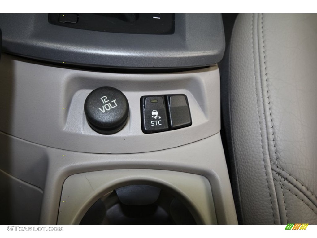 2006 V50 2.4i - Silver Metallic / Dark Beige/Quartz photo #20