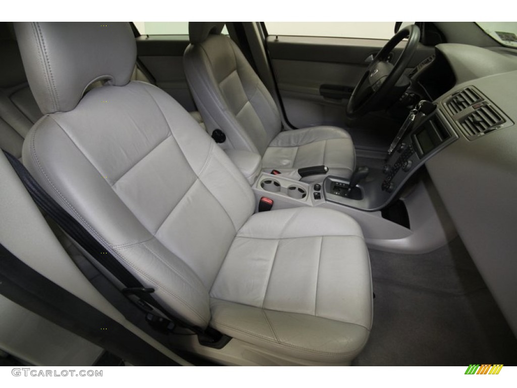2006 V50 2.4i - Silver Metallic / Dark Beige/Quartz photo #35