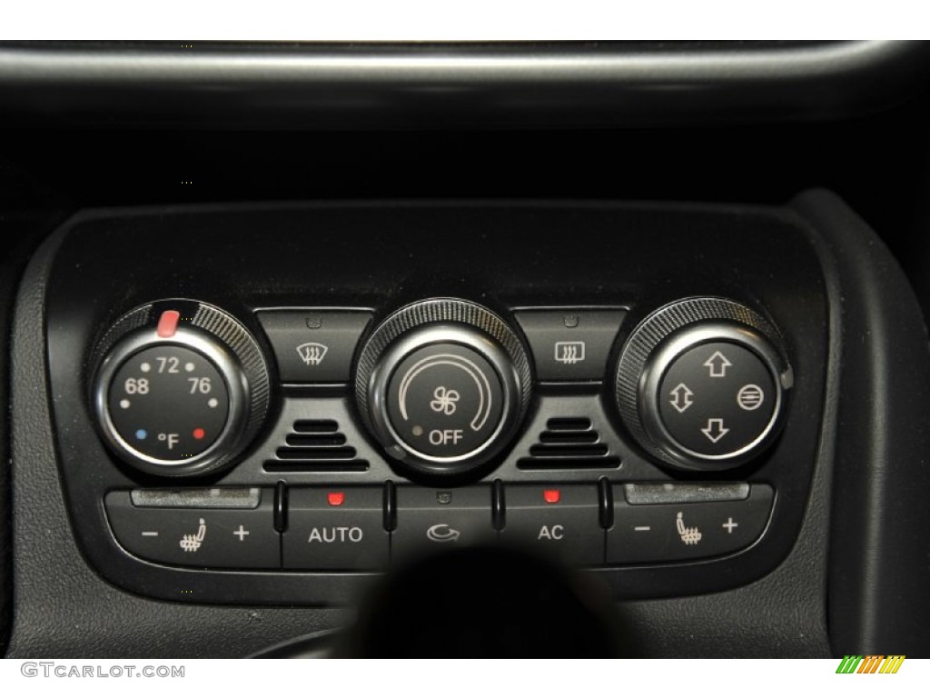 2011 Audi R8 5.2 FSI quattro Controls Photo #69669921