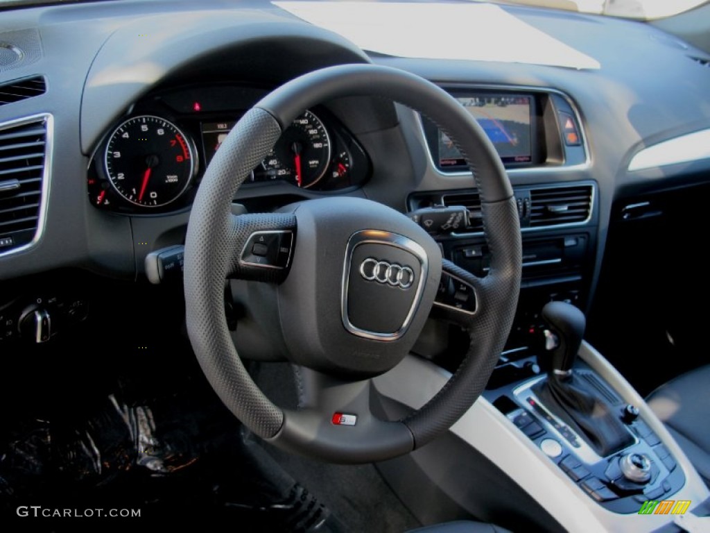 2012 Audi Q5 3.2 FSI quattro Black Steering Wheel Photo #69673278