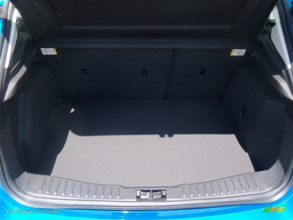 2013 Focus SE Hatchback - Blue Candy / Charcoal Black photo #16