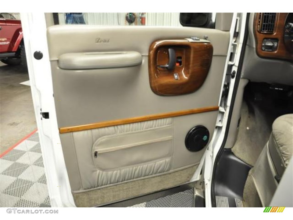 2001 Express 1500 Passenger Conversion Van - White / Medium Gray photo #8