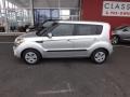 2013 Bright Silver Kia Soul 1.6  photo #2