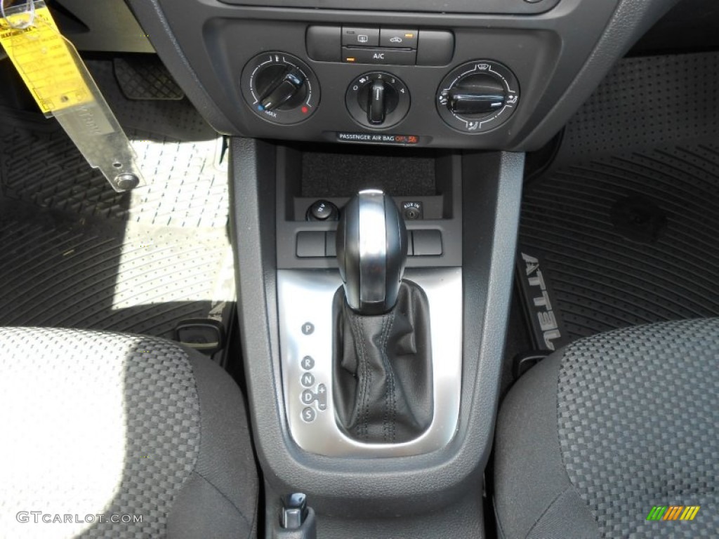 2013 Volkswagen Jetta S Sedan 5 Speed Manual Transmission Photo #69680478
