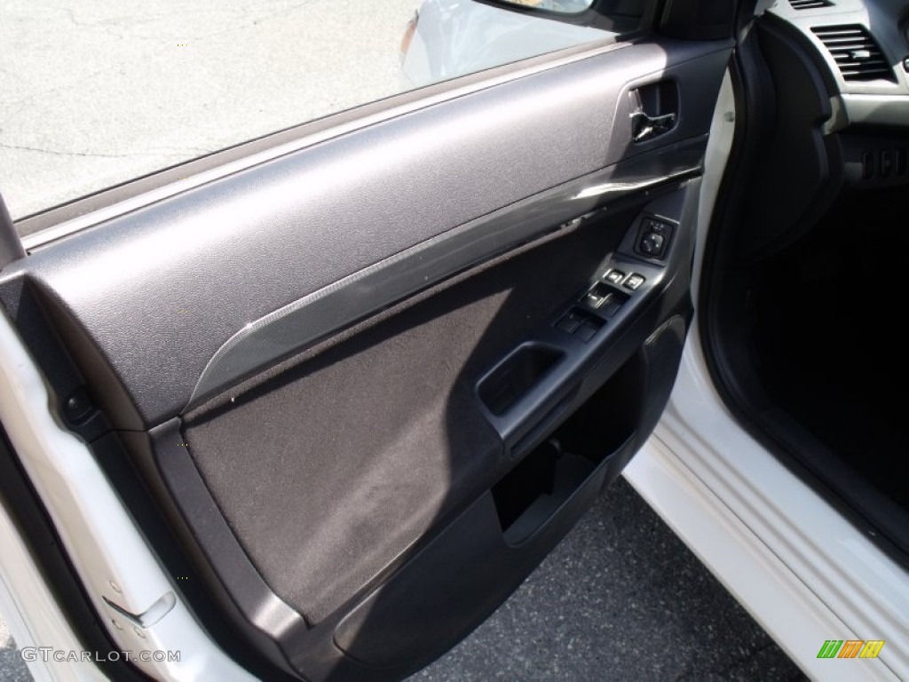 2010 Lancer Sportback GTS - Wicked White Metallic / Black photo #10
