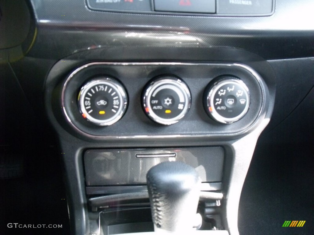 2010 Lancer Sportback GTS - Wicked White Metallic / Black photo #21