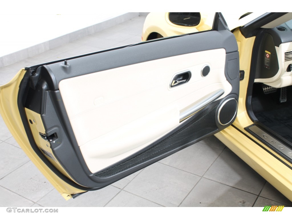 2005 Chrysler Crossfire Limited Roadster Dark Slate Grey/Vanilla Door Panel Photo #69682758