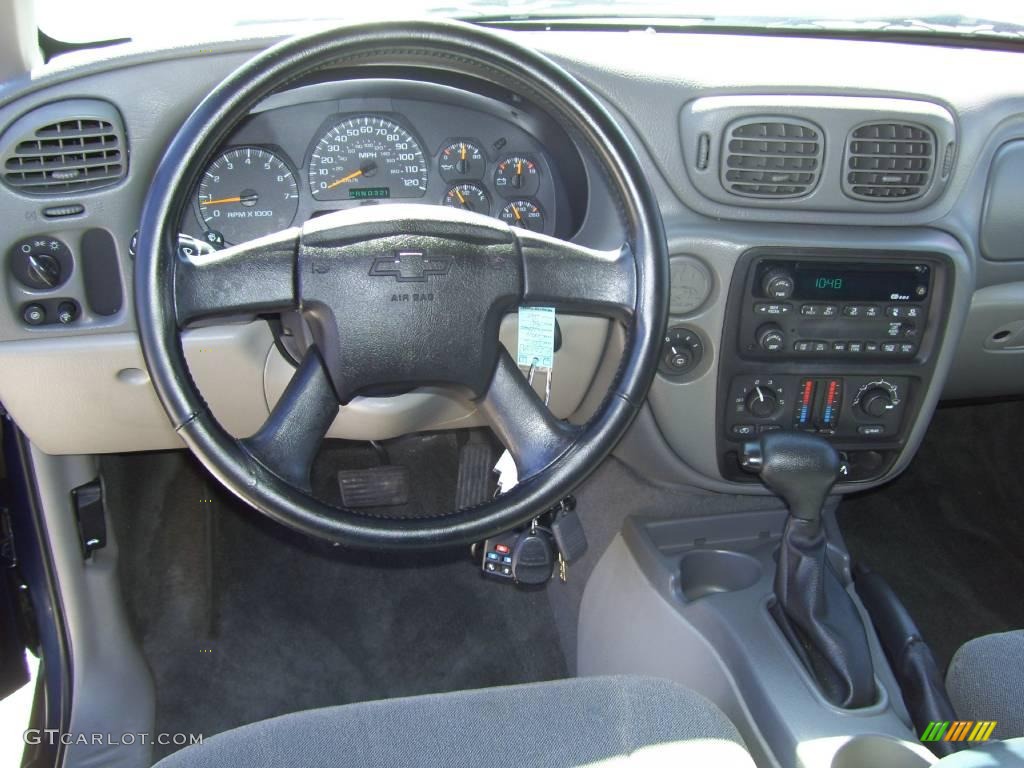 2002 TrailBlazer LS - Indigo Blue Metallic / Dark Pewter photo #13