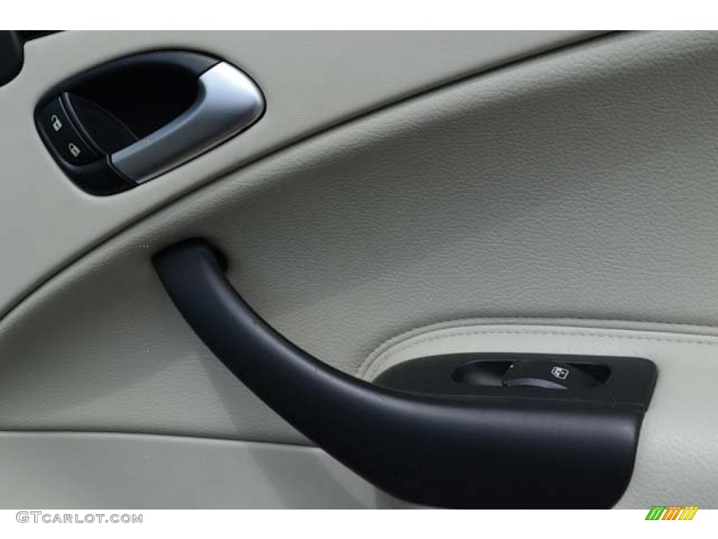 2007 Saab 9-3 2.0T Convertible Controls Photo #69684510
