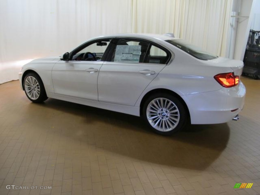 2012 3 Series 328i Sedan - Mineral White Metallic / Black photo #4