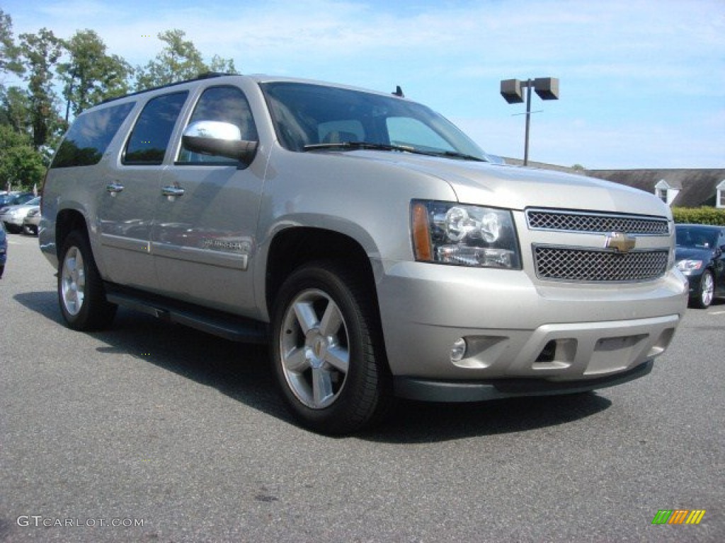 2007 Suburban 1500 LTZ 4x4 - Gold Mist Metallic / Light Cashmere/Ebony photo #1