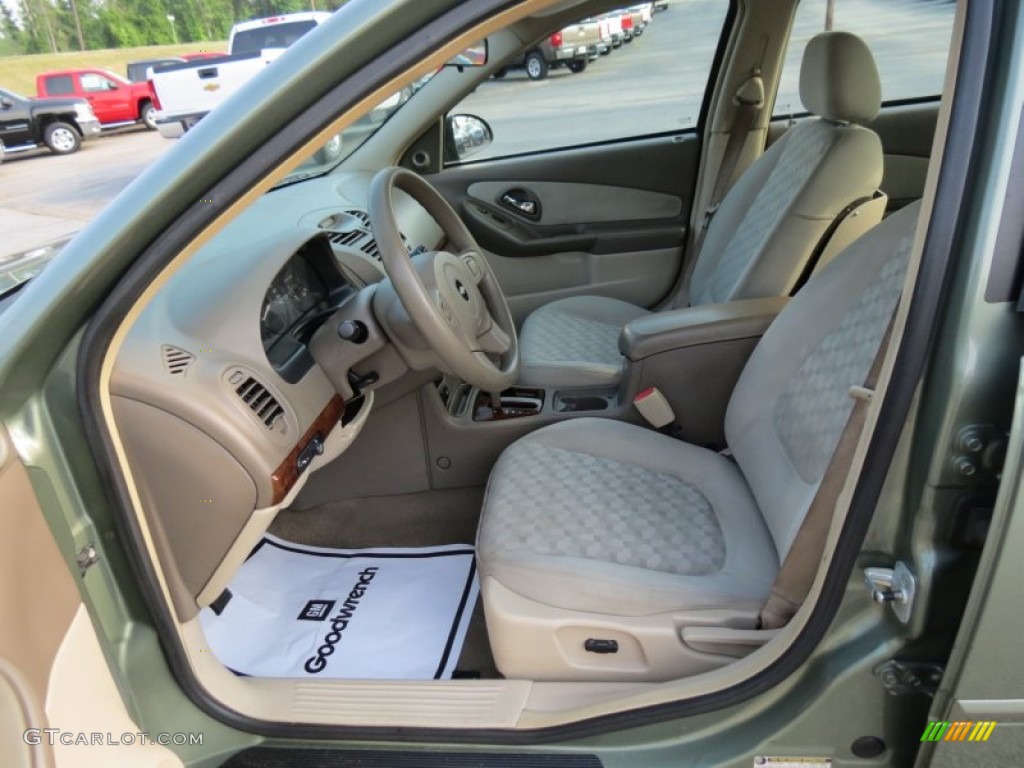 2005 Chevrolet Malibu LS V6 Sedan Front Seat Photo #69689181