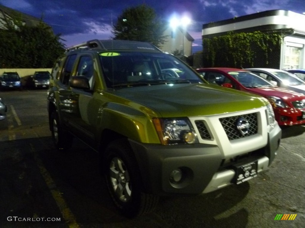 2011 Xterra S 4x4 - Metallic Green / Gray photo #3
