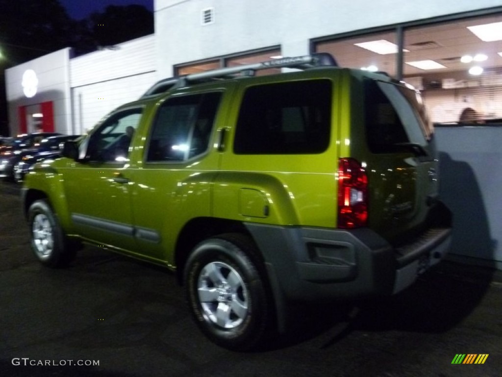 2011 Xterra S 4x4 - Metallic Green / Gray photo #5
