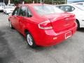Vermillion Red - Focus SE Sedan Photo No. 4