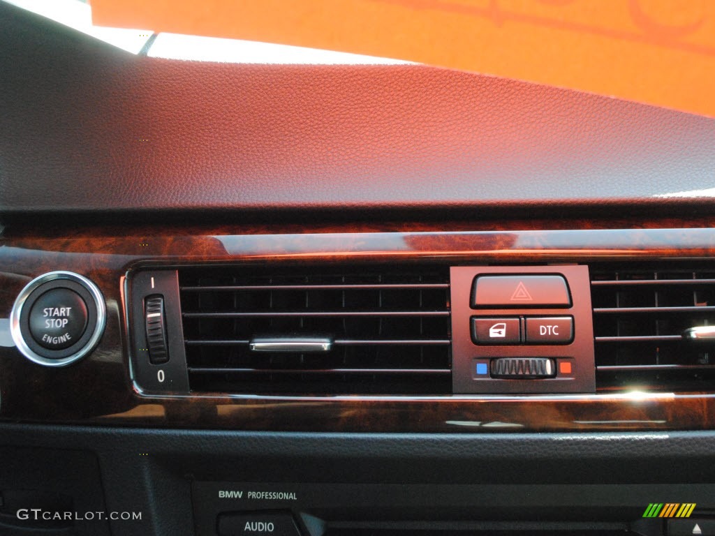 2010 3 Series 328i Convertible - Jet Black / Black photo #19