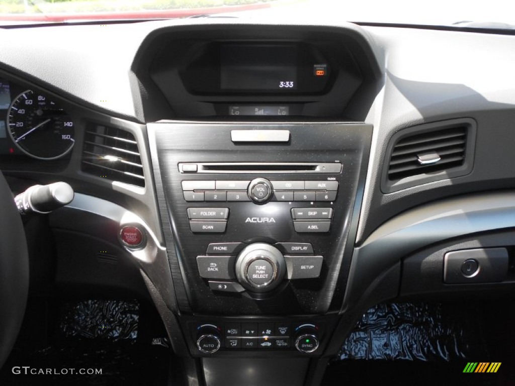 2013 Acura ILX 2.0L Controls Photo #69696162