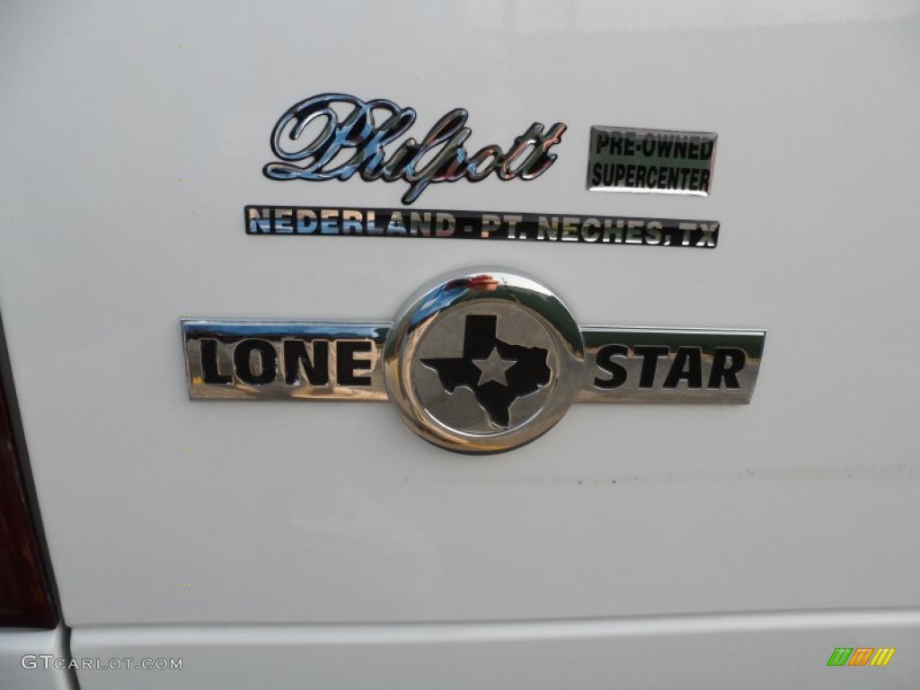 2009 Ram 2500 Lone Star Quad Cab 4x4 - Bright White / Medium Slate Gray photo #17