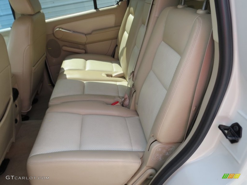 2006 Mercury Mountaineer Luxury Rear Seat Photo #69698877