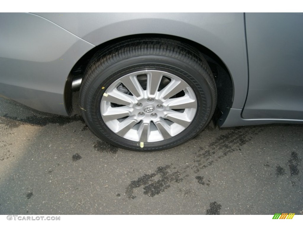 2013 Toyota Sienna XLE AWD Wheel Photo #69704619