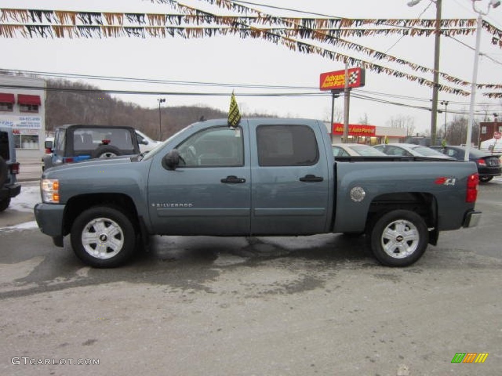 2007 Silverado 1500 LT Z71 Crew Cab 4x4 - Blue Granite Metallic / Ebony Black photo #2