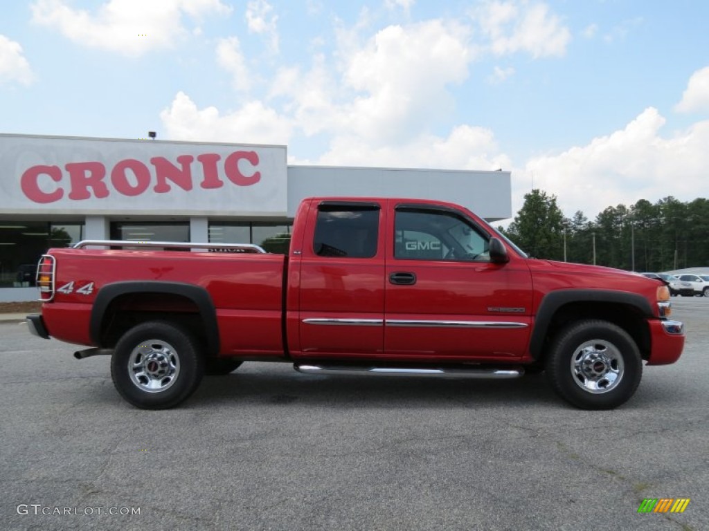 2004 Sierra 2500HD SLE Extended Cab 4x4 - Fire Red / Dark Pewter photo #8