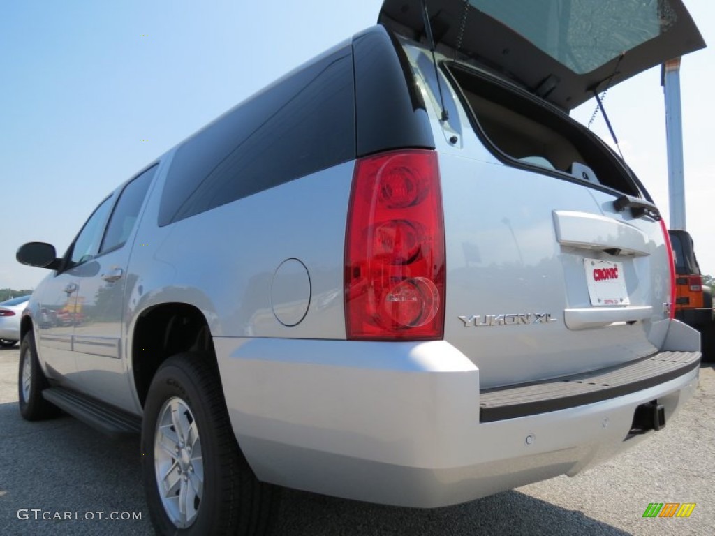 2013 Yukon XL SLE - Quicksilver Metallic / Ebony photo #13