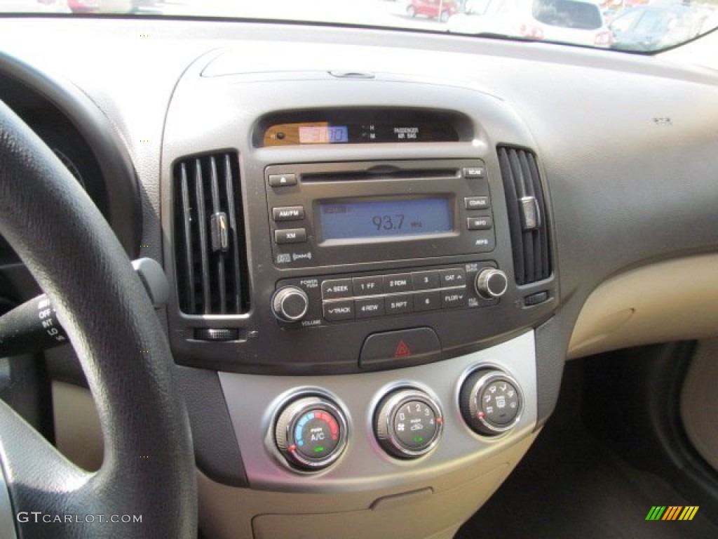 2010 Hyundai Elantra GLS Controls Photo #69708723