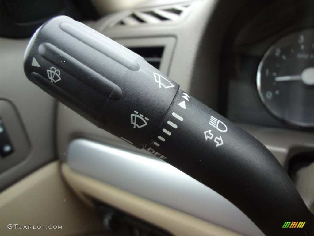 2007 Mercury Milan V6 Premier AWD Controls Photo #69710394