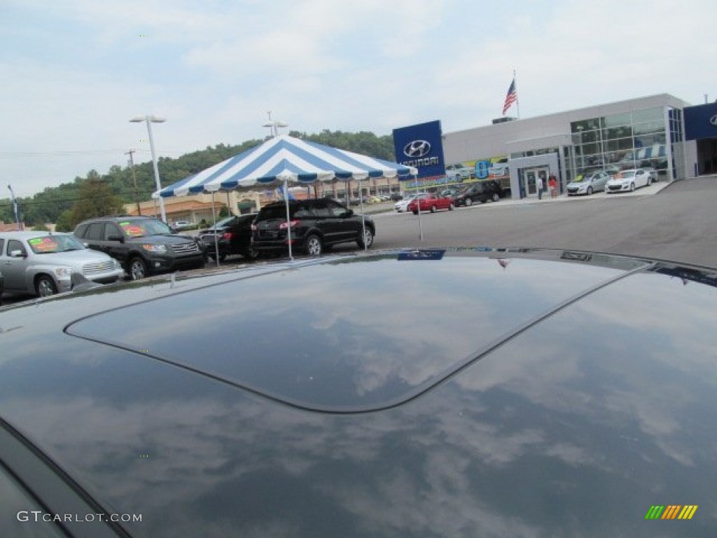 2013 Elantra Limited - Black / Black photo #3