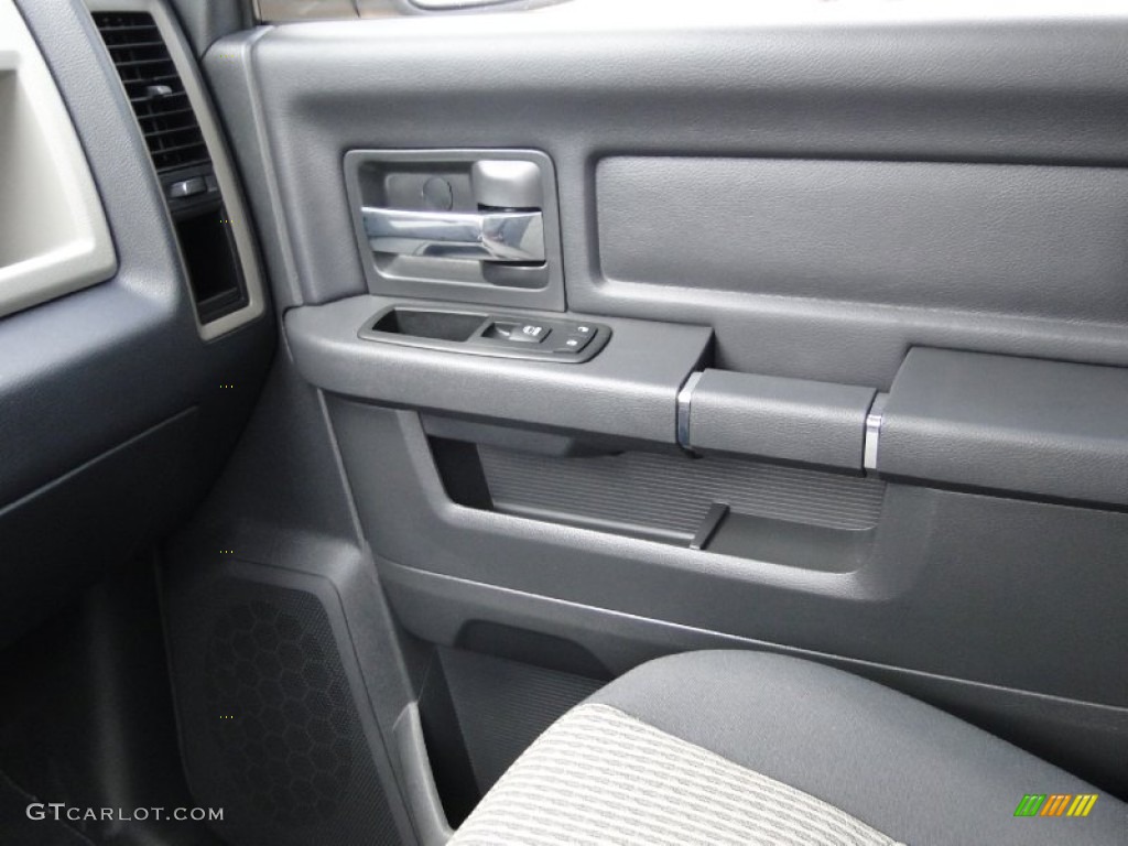 2011 Ram 1500 Express Regular Cab - Bright Silver Metallic / Dark Slate Gray/Medium Graystone photo #16