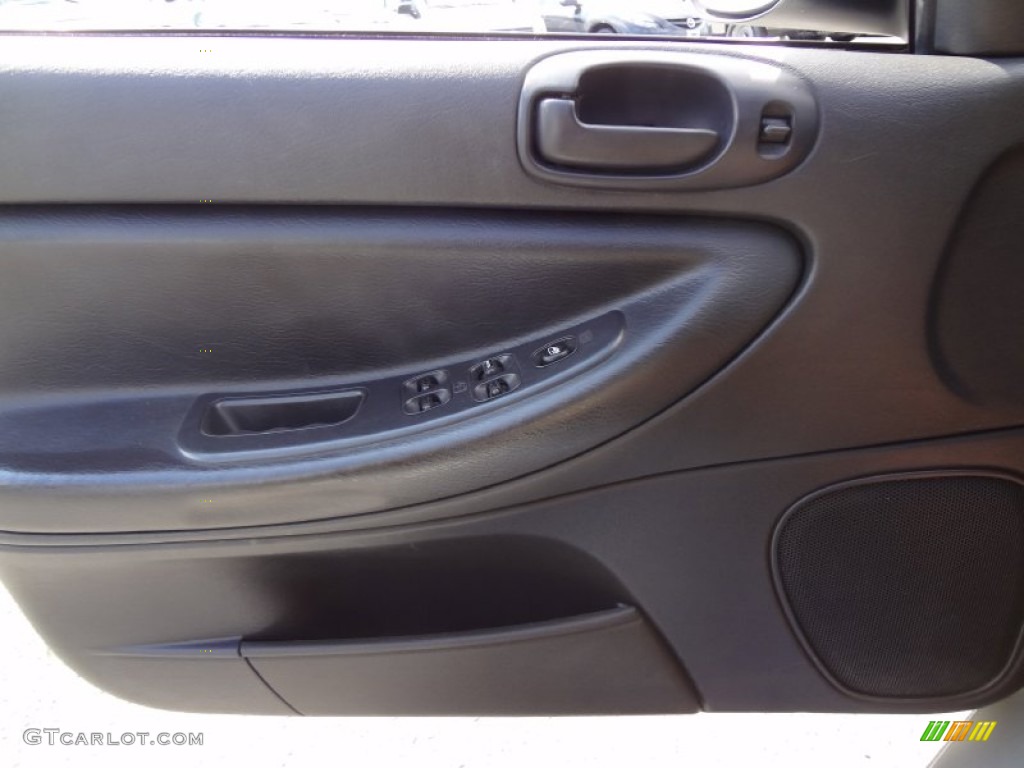2006 Stratus SXT Sedan - Silver Steel Metallic / Dark Slate Grey photo #30