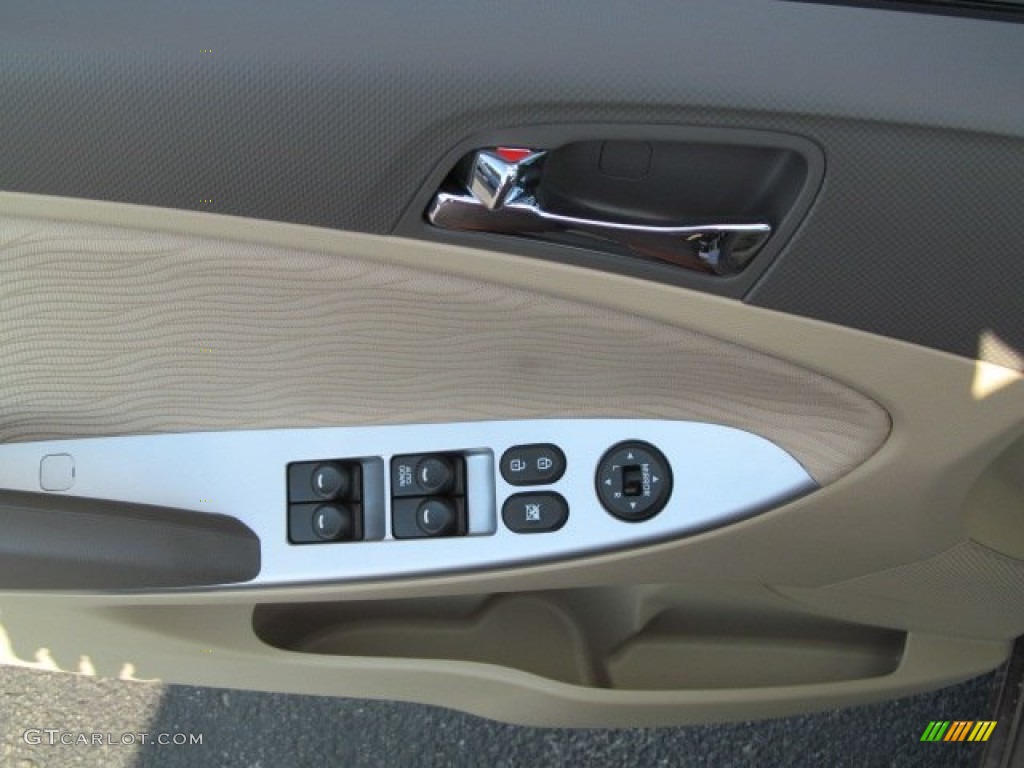 2013 Accent GLS 4 Door - Mocha Bronze / Beige photo #7