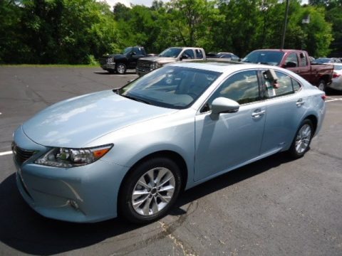 2013 Lexus ES 300h Hybrid Data, Info and Specs