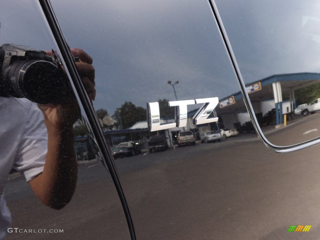 2013 Chevrolet Tahoe LTZ Marks and Logos Photo #69712542