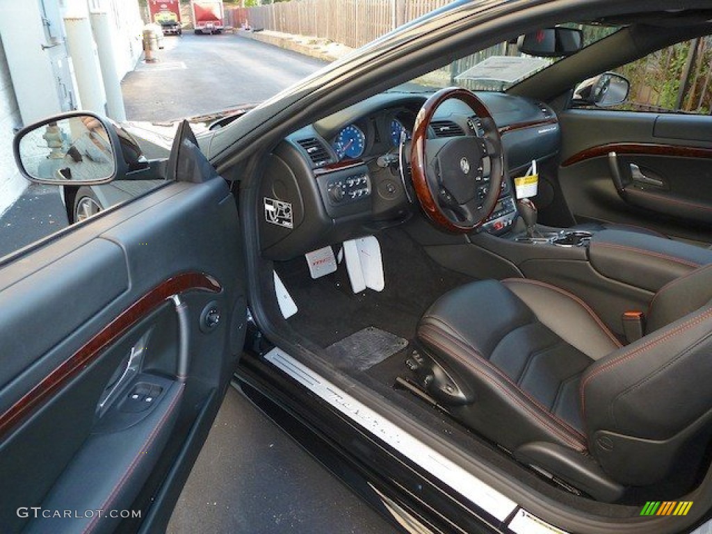 Nero Interior 2013 Maserati GranTurismo Sport Coupe Photo #69714204