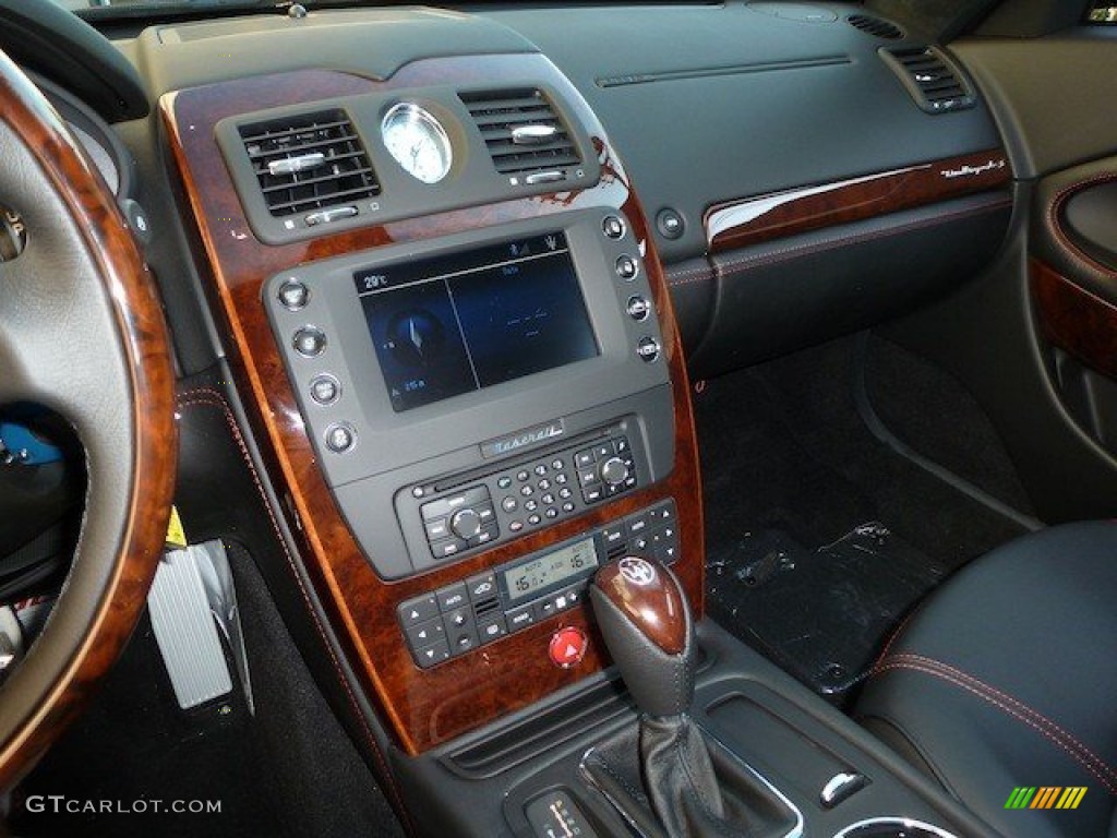 2013 Maserati Quattroporte S Controls Photo #69714572